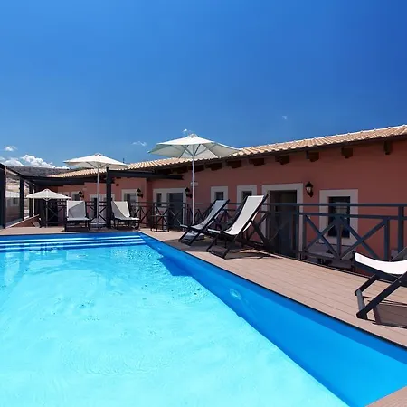 Ionia Aparthotel 4*